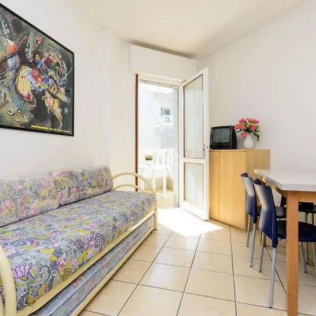Locazione Turistica Rubin - Lig271 Διαμέρισμα